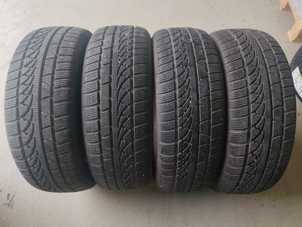 215/55R17 98V W651 Petlas Kış Lastiği